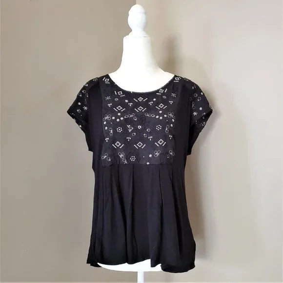 Anthropologie Akemi + Kin Arcana Embroidered Black Top XS - Picture 5 of 16